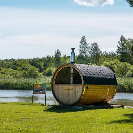 مكان تخييم Kaptenimaja Koos Saunaga