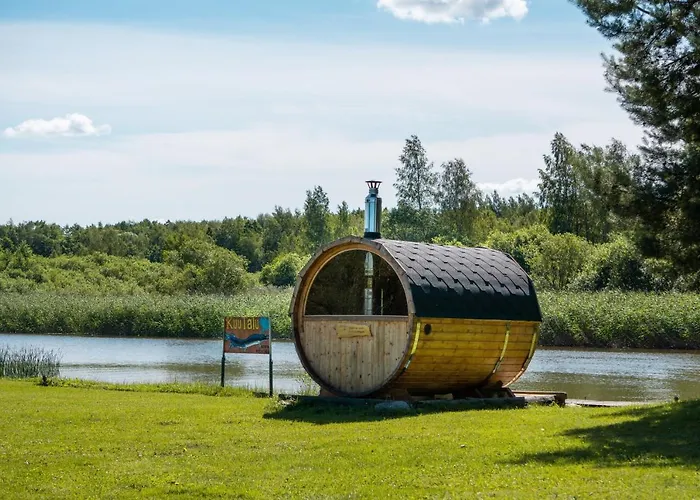 Campsite Kaptenimaja Koos Saunaga